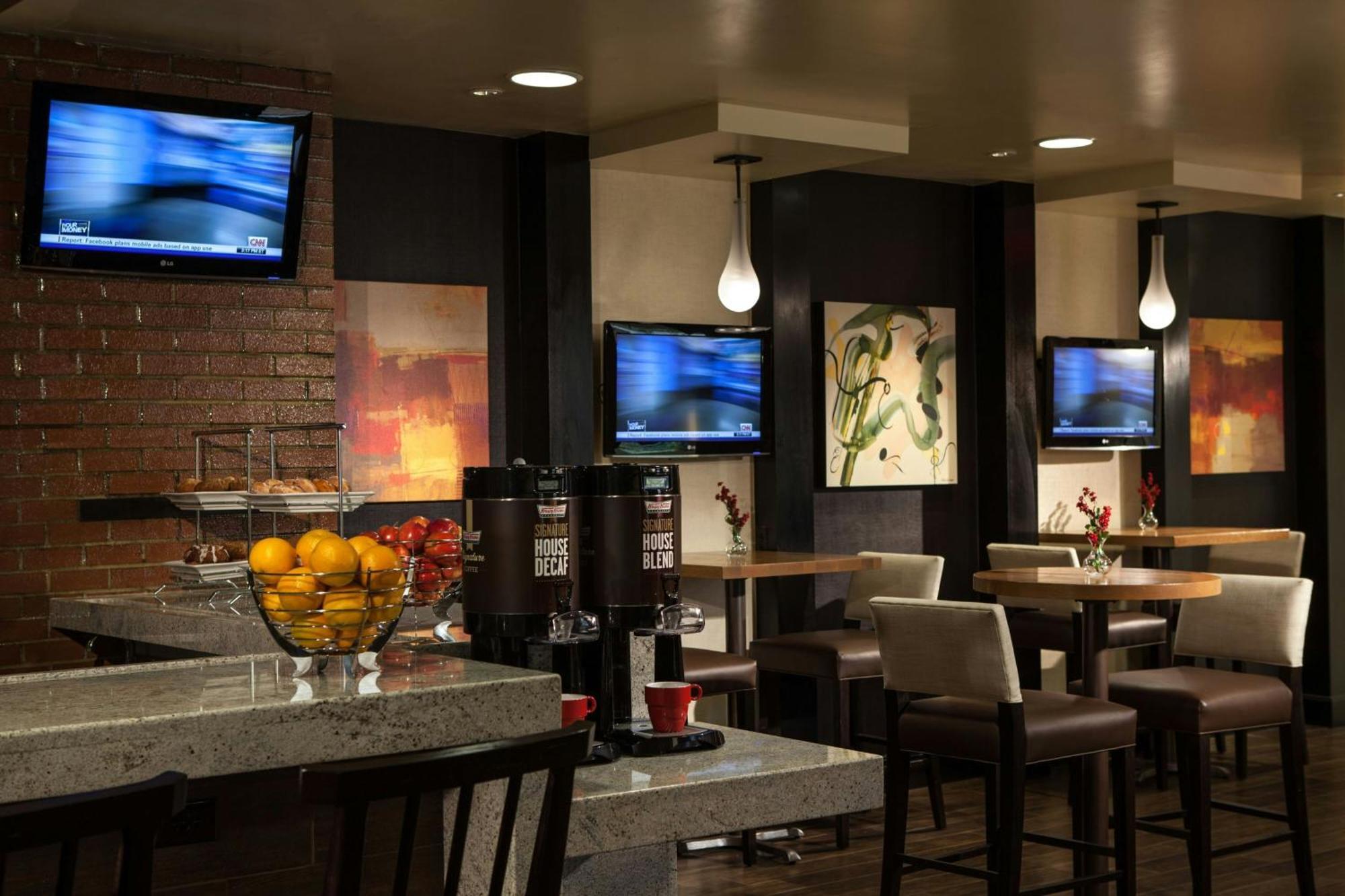 Greensboro-High Point Marriott Airport Exterior foto